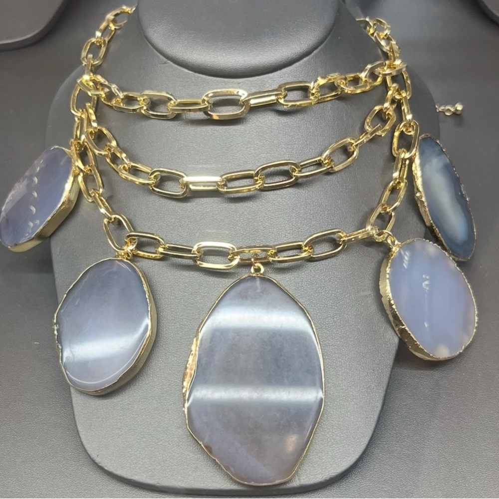 NWT ⚜️💎⚜️ Natasha Couture Fabulous Semi Precious Stone Charms Necklace - Picture 4 of 6